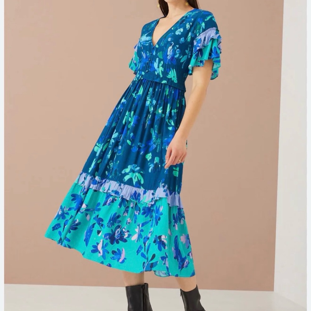 Euc Alivia Dress Fits like Sz S Floral Teal Midi Dress